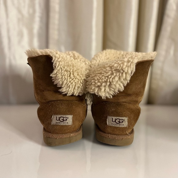 Kids Bailey Button II Boot Size 2 - Picture 3 of 3